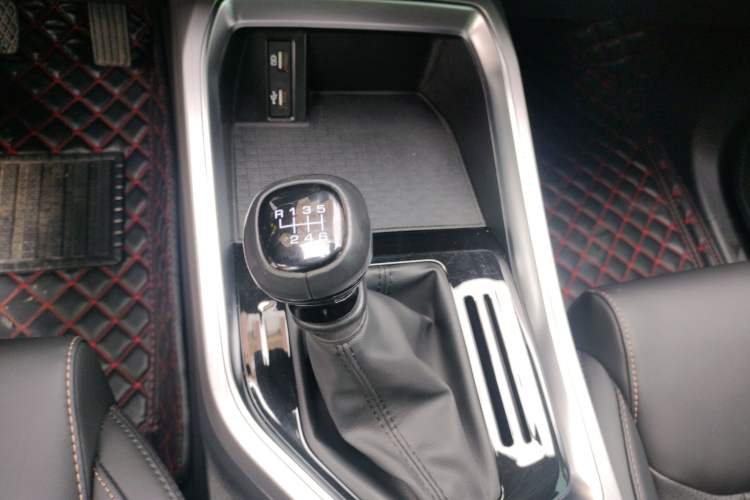 Used Wuling Jiachen 2022 1.5T Manual Comfort & Dynamic Version