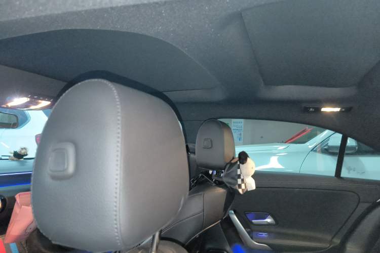 Used Mercedes-Benz A-Class 2022 Restyled A 200 L Sport Sedan Fashion Version Headliner