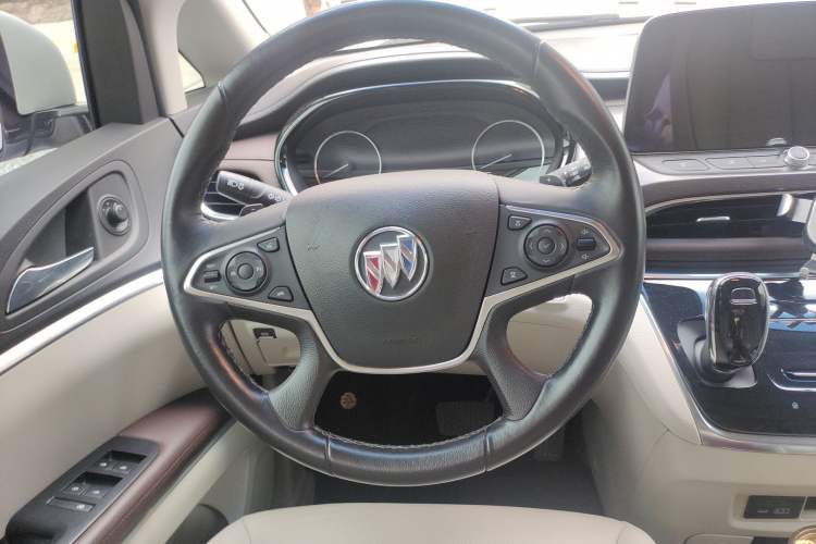 Used Buick GL8 2021 Land Cruiser Executive Class 652T Luxury Model