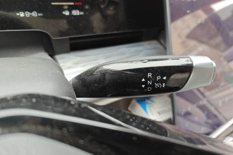 Used NETA S 2022 Extended-Range Version 1160 km Rear-Drive Big Edition Gear Lever