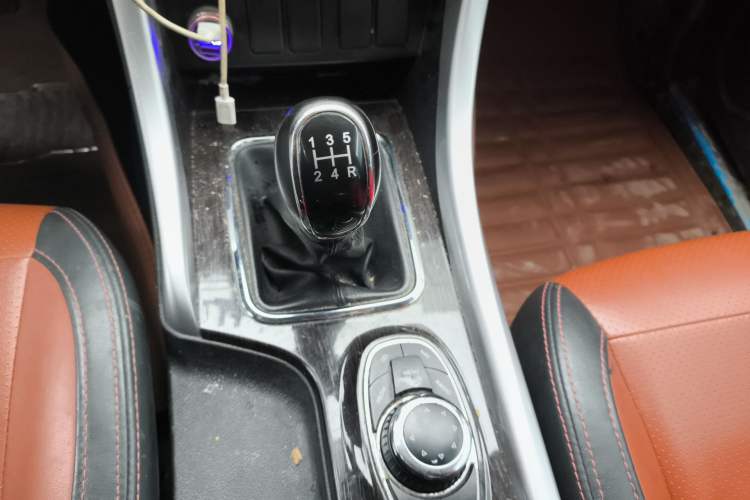 Used HYOSOW S3 2016 S3L 1.5L Manual Prestige Edition Gear Lever