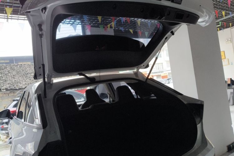 Used Venucia V 2023 260T Idol Edition Pro