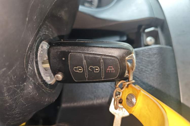 Used Haval H5 Classic 2012 ZhiZun Edition Green Silence 2.0T Automatic Two-Wheel Drive Comfortable Model