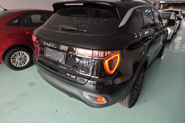 Used Lynk & Co 01 2020 2.0T Two-Wheel Drive Pure Pro Version China VI Standard
