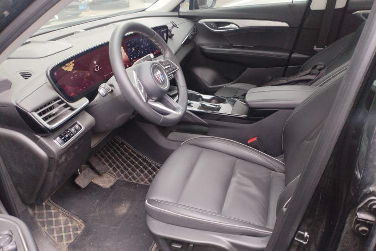 Used Buick Envision 2025 Encore Plus 28T Two-Wheel-Drive Platinum Edition