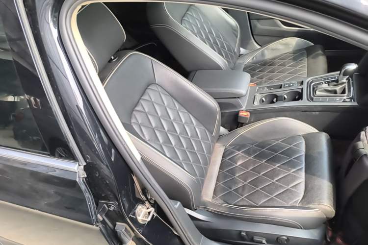 Used Volkswagen Magotan GTE Plug-in Hybrid 2022 GTE Luxury Model
