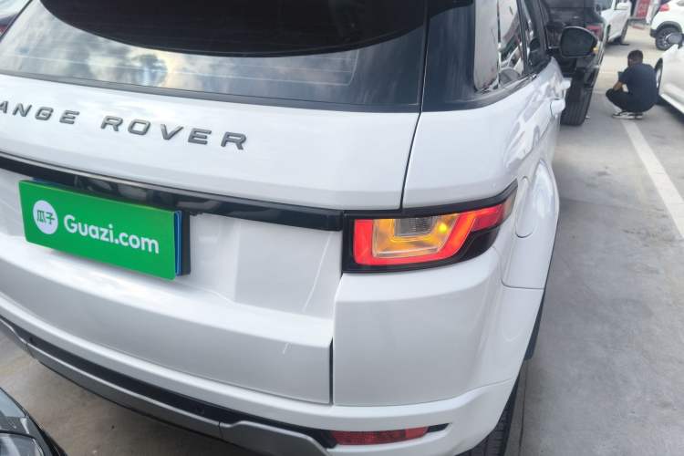 Used Land Rover Range Rover Evoque 2018 240 PS SE DYNAMIC Smart Edition