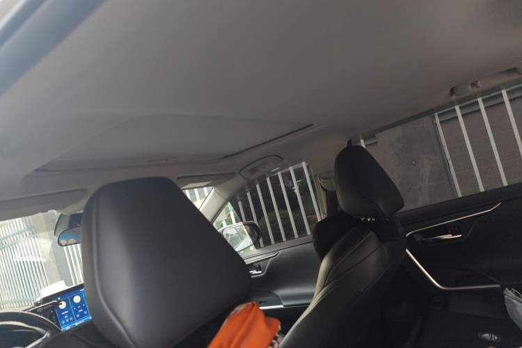 Used Toyota Wildlander 2021 2.0L CVT 4x4 Luxury Edition