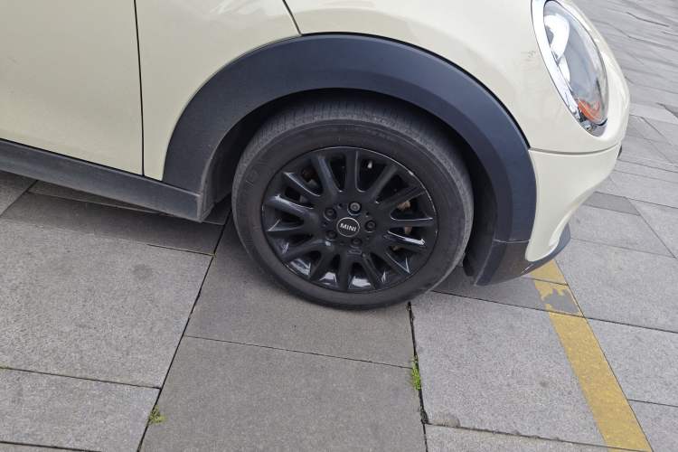 Used MINI MINI 2016 1.5T COOPER Five-Door Edition