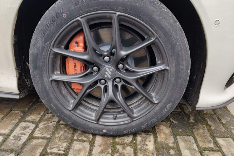 Used IM L6 2024 Max Long-Range Version Right Front Wheel Hub