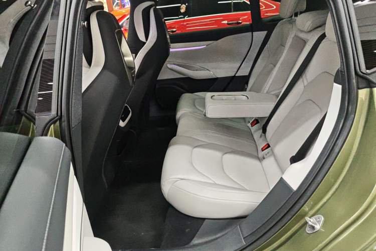 Used Xiaomi Auto SU7 2024 Rear-Drive Ultra-Long Range Advanced Pro-Level Intelligent Driving Version
