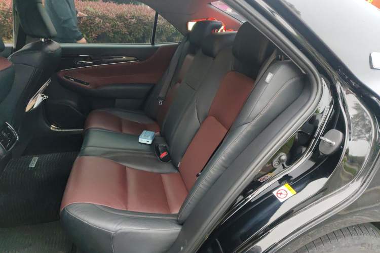 Used Toyota Crown 2018 2.0T Sport Edition Left Rear Seat