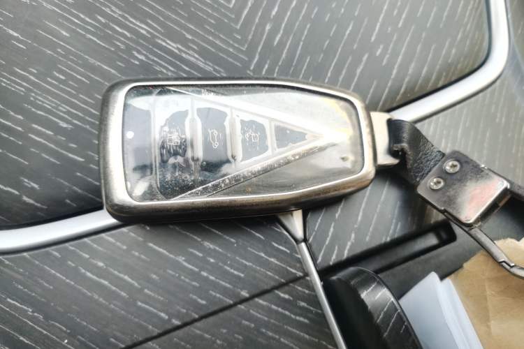 Used Venucia V DD-i 2023 60km iD Version
