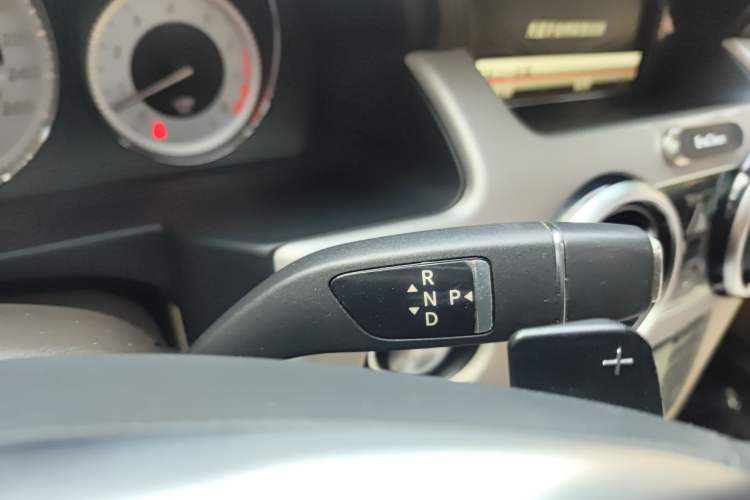 Used Mercedes-Benz GLK-Class 2015 GLK 300 4MATIC Fashion Edition Ultimate Version