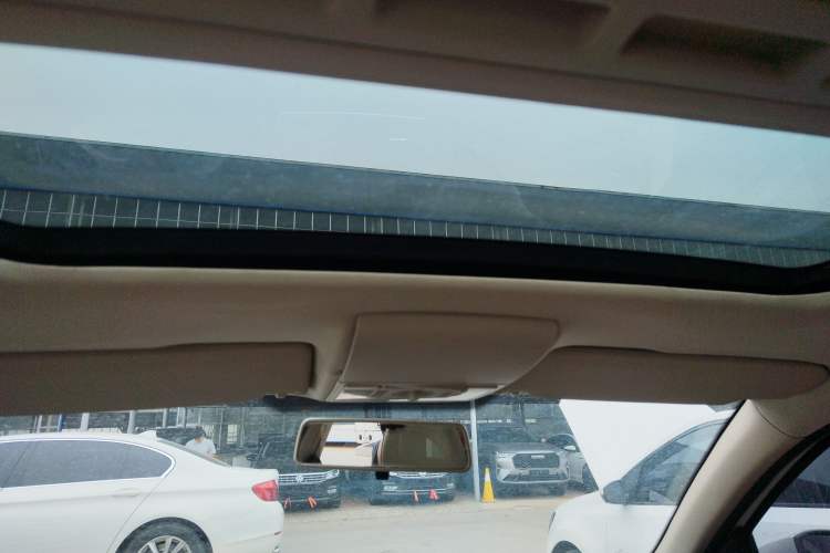 Used Volkswagen Lavida 2013 1.4TSI DSG Comfort Edition Headliner