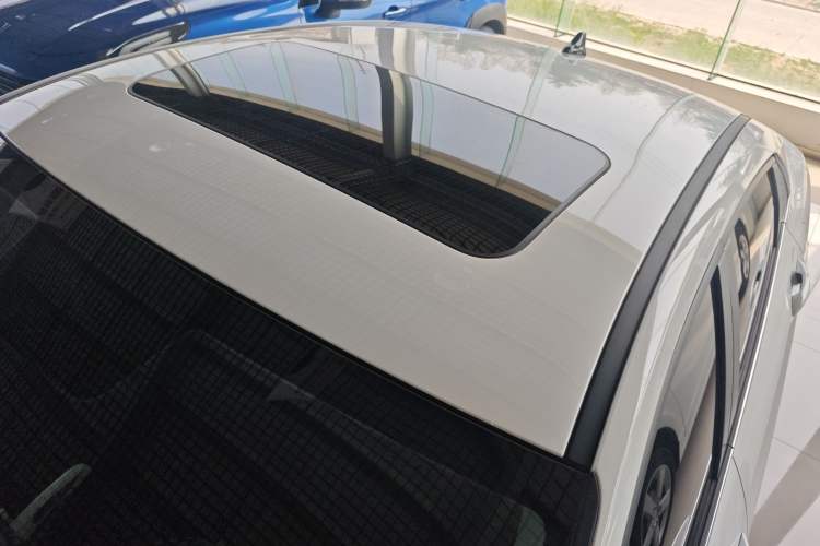 Used Hyundai Elantra 2023 1.5L CVT GLX Elite Edition Roof