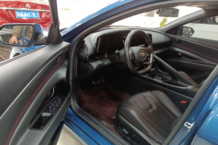 Used Hyundai Elantra 2021 240TGDi DCT LUX Prestige Edition