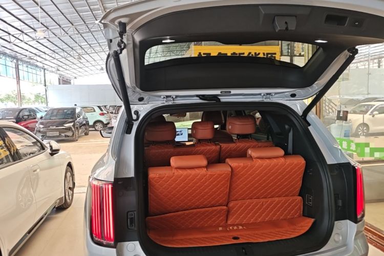 Used JETOUR Shanhai L7 Plus 2025 Model 220km Flagship 7-seater
