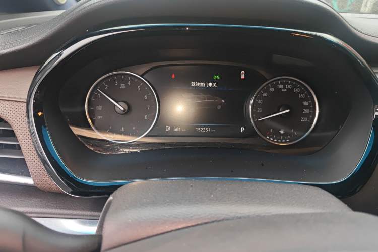 Used Buick GL8 2021 Land Cruiser Executive Class 652T Comfort Model