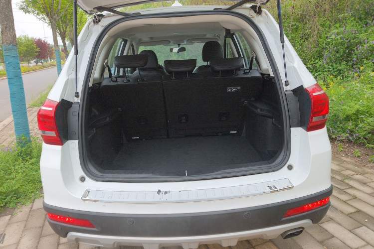 Used Haval H6 2018 Red-Label Sport Edition 1.5T Automatic Two-Wheel Drive Elite Model Trunk