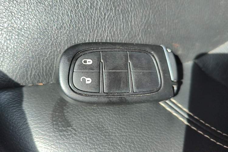 Used Jeep Cherokee 2017 2.0L Superior Edition
