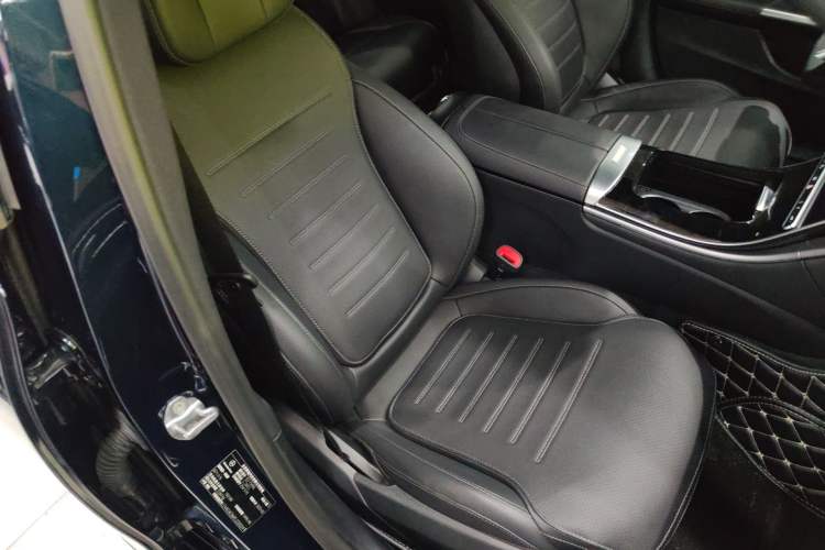 Used Mercedes-Benz C-Class 2023 C 260 L Bright Night Sports Edition Right Front Seat