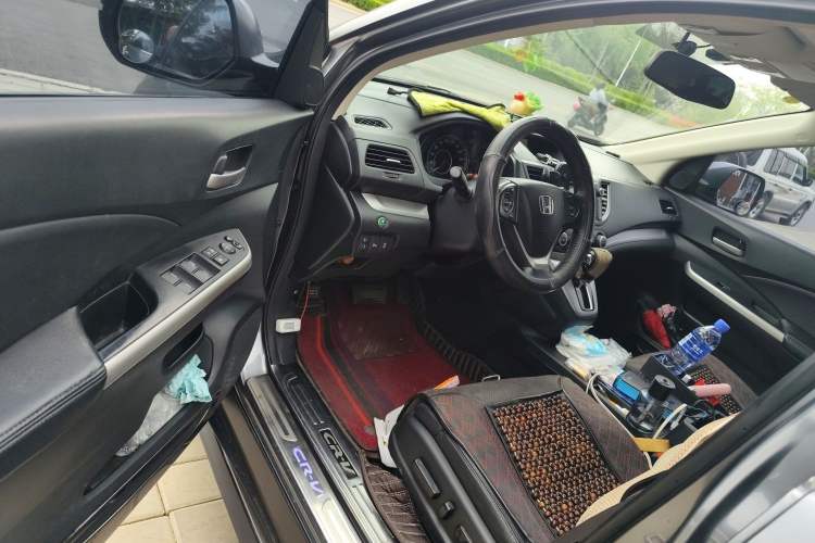 Used Honda CR-V 2012 2.4L four-wheel drive luxury version Driver Seat