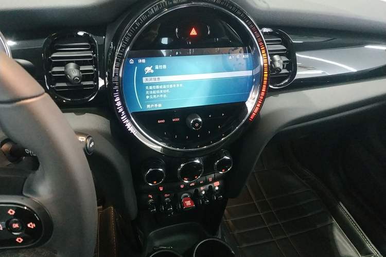 Used MINI MINI 2023 Updated 1.5T COOPER Artist