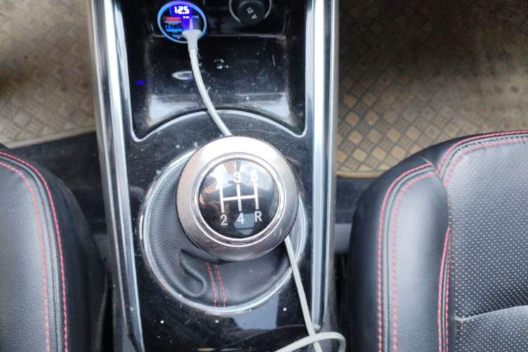 Used Zotye Domy X5 2017 Classic Edition 1.6L Manual Elite Model
