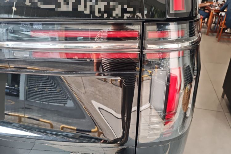 Used Volvo EM90 2025 Ultra Six-Seater