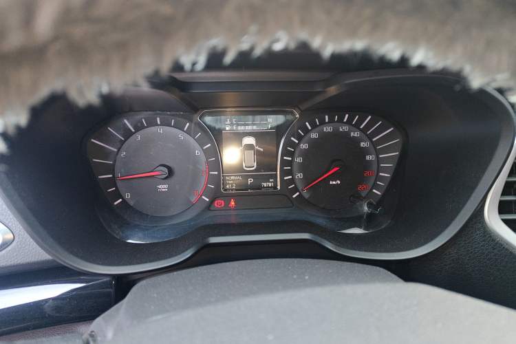 Used GAC Trumpchi GS4 2017 235T Automatic Two-Wheel Drive Elite Edition Instrument Cluster