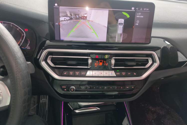 Used BMW X3 2022 Restyled xDrive25i M Sport Package Audio And AC Panel