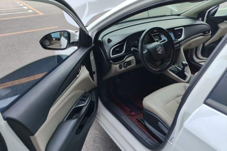 Used Buick GT 2017 15N Manual Elite Version Driver Seat