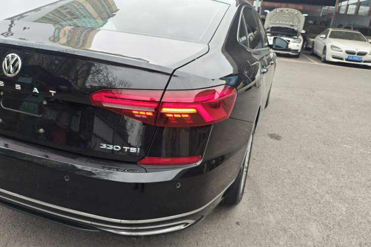 Used Volkswagen Passat 2020 330TSI Elite Edition China VI
