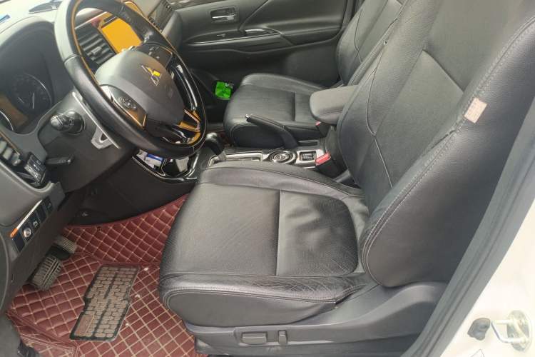 Used Mitsubishi Outlander 2016 2.4L 4x4 Elite Edition 5 Seats