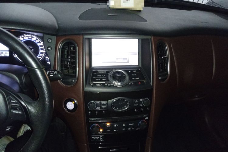 Used Infiniti QX50 2013 2.5L Two-Wheel-Drive Elegant Edition Audio And AC Panel