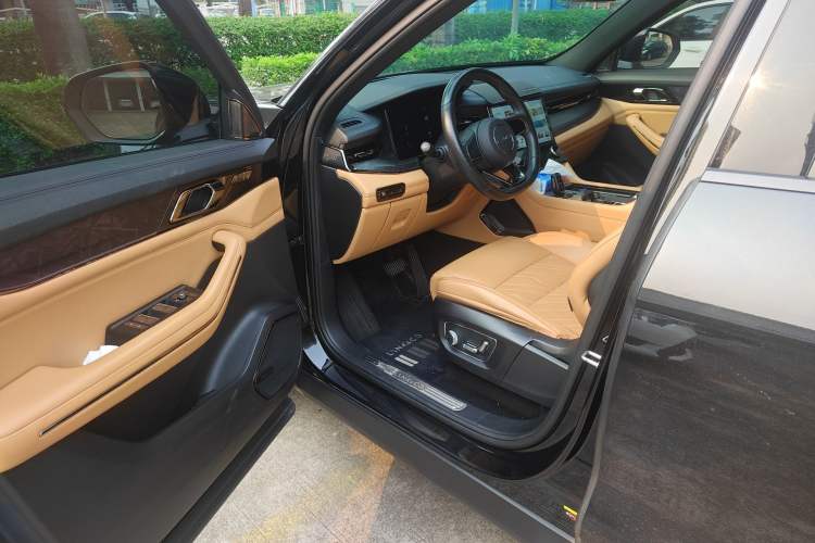 Used Lynk & Co 09 EM-P 2021 2.0T PHEV Halo Six-Seater
