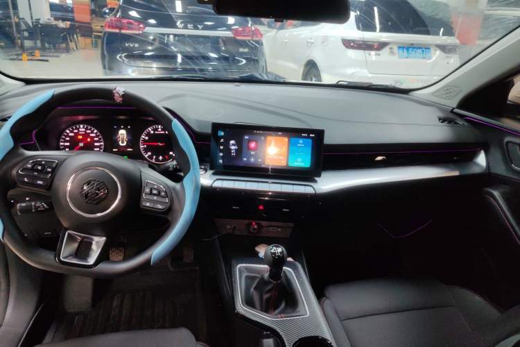 Used MG 5 2023 180 DVVT Manual Fashion Edition
