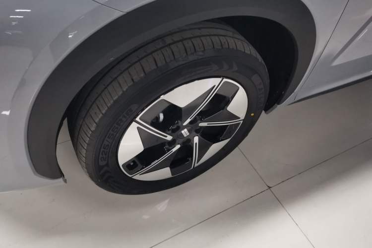 Used Geely Galaxy E5 2024 440km Launch Edition
