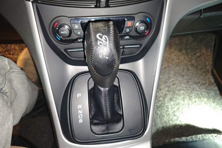 Used Ford Kuga 2015 1.5L GTDi Two-Wheel-Drive Comfort Model