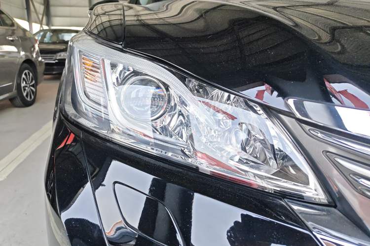 Used Toyota Crown 2015 2.0T Fashion Edition