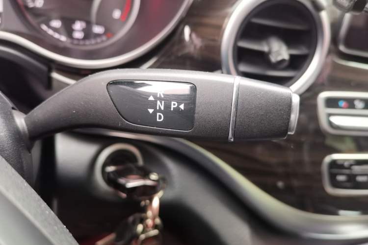 Used Mercedes-Benz V-Class 2017 V 260 Avantgarde Edition