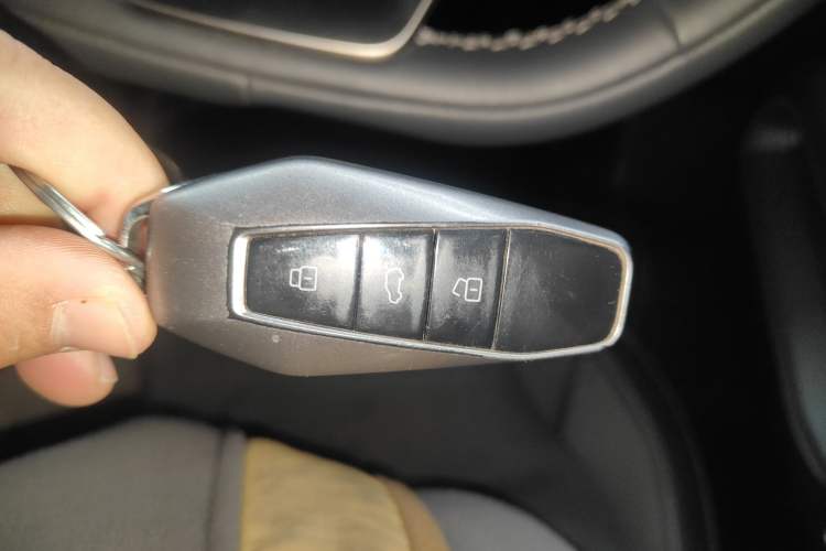 Used iCAR 03T 2024 501km Four-wheel Drive Long-Range Version