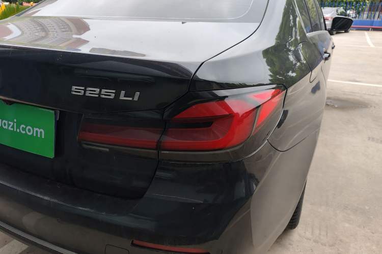 Used BMW 5 Series 2021 525Li Luxury Package Right Rear Taillight