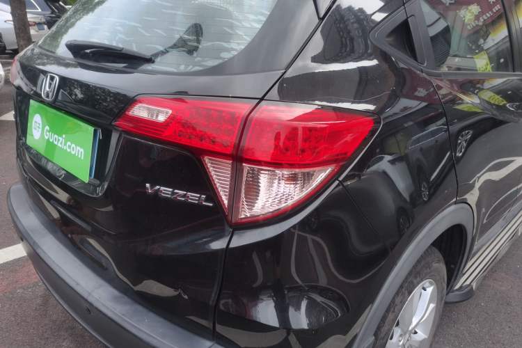 Used Honda Vezel 2016 1.8L CVT Front-Wheel Drive Pioneer Edition
