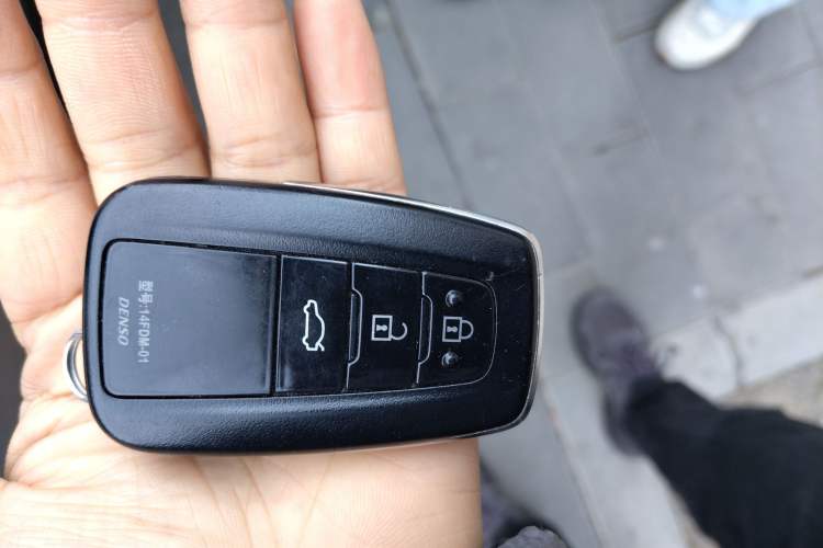 Used Toyota Avalon 2019 2.0L XLE Premium Edition China VI