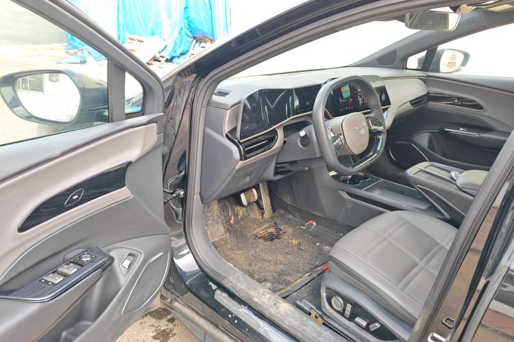 Used Hongqi EH7 2024 690 Pro
