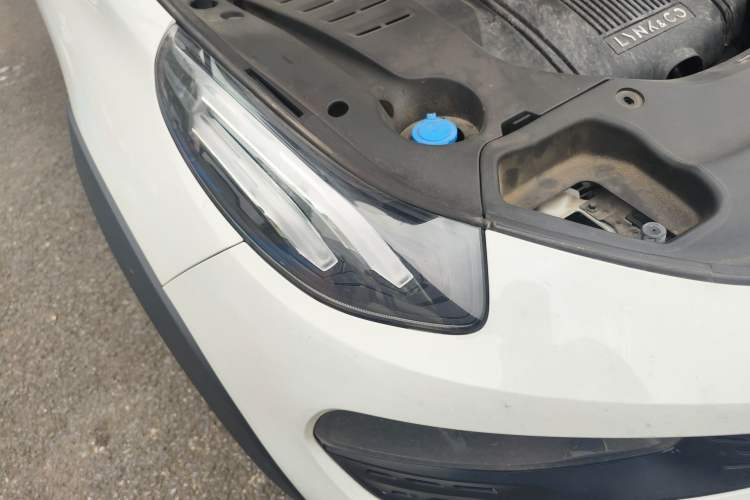 Used Lynk & Co 02 2019 1.5T DCT Two-Wheel Drive Pro Edition China VI Standard Right Front Headlight