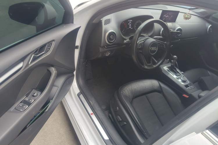 Used Audi A3 2019 Limousine 35 TFSI Fashion Edition China VI Emission Standard