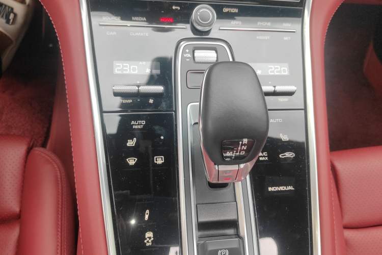Used Porsche Panamera 2022 Panamera 4 E-Hybrid Platinum Edition 2.9T Gear Lever